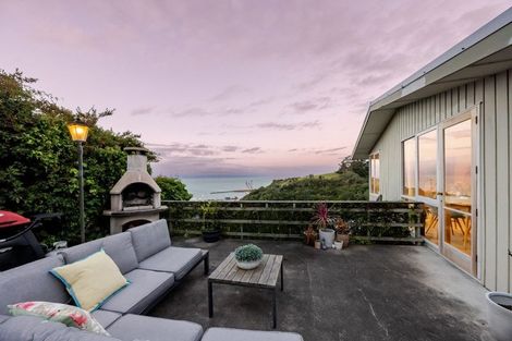 Photo of property in 5 Seapoint Road, Bluff Hill, Napier, 4110