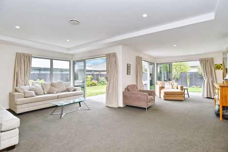 Photo of property in 6 Te Whenu Crescent, Marshland, Christchurch, 8083