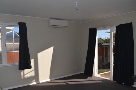 Photo of property in 251 Naenae Road, Naenae, Lower Hutt, 5011