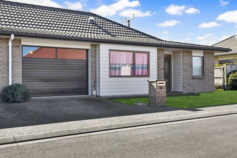 Photo of property in Trackside Villas, 53/91 Mako Mako Road, Levin, 5510