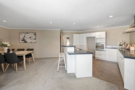 Photo of property in 18 Great West Road, Matipo Heights, Rotorua, 3015