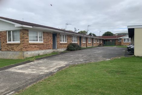 Photo of property in 3 Norman Spencer Drive, Papatoetoe, Auckland, 2104