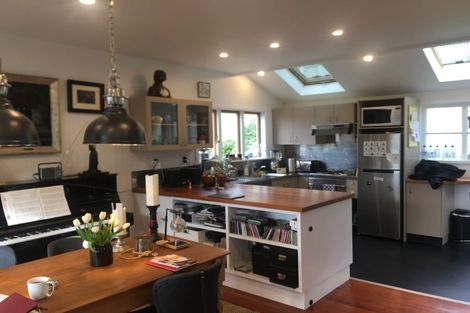 Photo of property in 100 Farnham Street, Mornington, Wellington, 6021