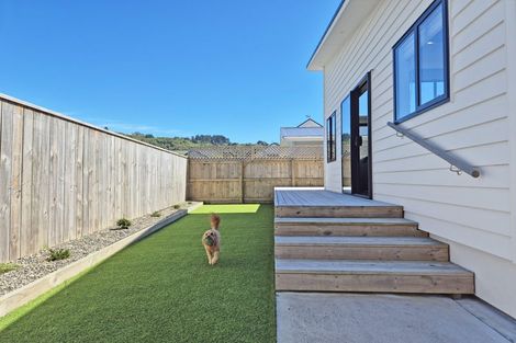 Photo of property in 13-15 Gillespie Street, Taita, Lower Hutt, 5011