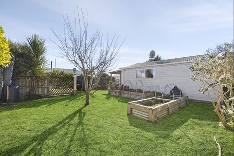 Photo of property in 670 Abel Tasman Drive, Clifton, Takaka, 7183