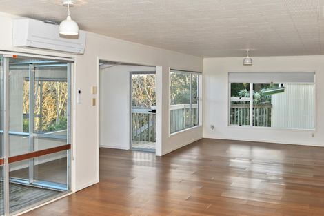 Photo of property in 9 Kendale Drive, Leigh, 0985