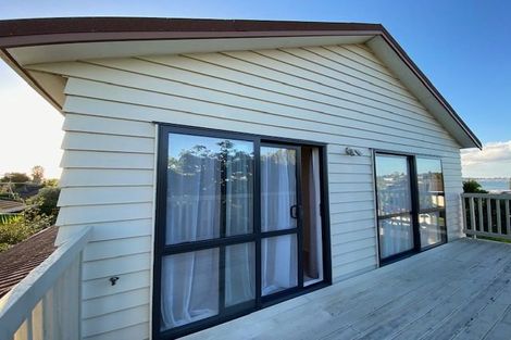 Photo of property in 5 Fielding Crescent, Farm Cove, Auckland, 2012