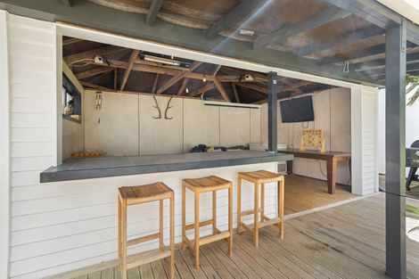 Photo of property in 123 Govett Avenue, Frankleigh Park, New Plymouth, 4310