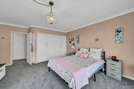 Photo of property in 28 Camberwell Road, Hawera, 4610