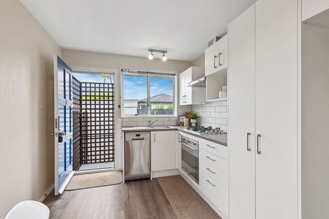 Photo of property in 3/9a Avonhead Road, Avonhead, Christchurch, 8042