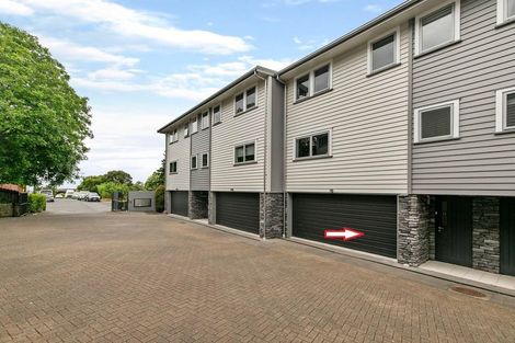 Photo of property in 15/13 Kaihu Street, Northcote, Auckland, 0627