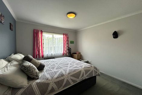 Photo of property in 5 Fitchburg Place, Mangere, Auckland, 2022