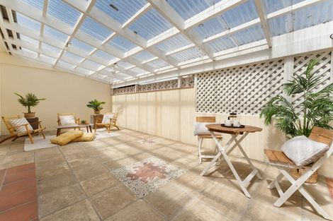 Photo of property in 31 Doone Street, Lynmouth, New Plymouth, 4310