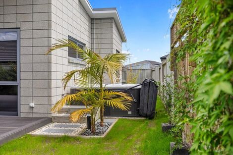 Photo of property in 27 Te Kio Crescent, Papamoa Beach, Papamoa, 3118