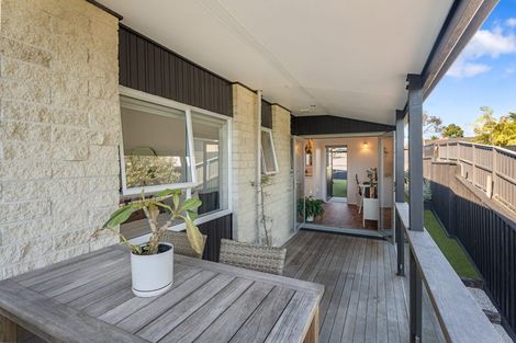 Photo of property in 1/18 Davita Place, Farm Cove, Auckland, 2012