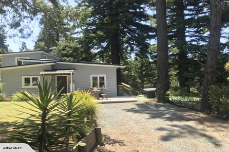Photo of property in 202 Wade River Road, Wade Heads, Whangaparaoa, 0932