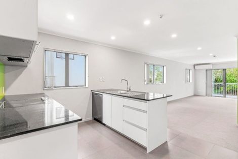 Photo of property in 11/46 Carlos Drive, Flat Bush, Auckland, 2016