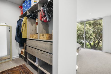 Photo of property in 92c Hinemoa Street, Birkenhead, Auckland, 0626