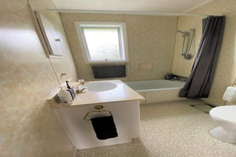 Photo of property in 25 Brockville Road, Glenross, Dunedin, 9011