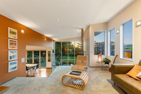 Photo of property in 21 Paekakariki Hill Road, Pauatahanui, Porirua, 5381