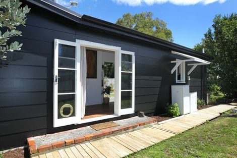 Photo of property in 11-13 Kuku Street, Te Awanga, 4102