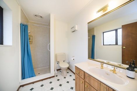 Photo of property in 104 Waterloo Crescent, Hokowhitu, Palmerston North, 4410