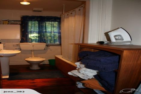 Photo of property in 143 Wadestown Road, Wadestown, Wellington, 6012