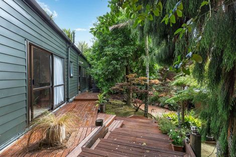 Photo of property in 34 Kauri Point Road, Laingholm, Auckland, 0604