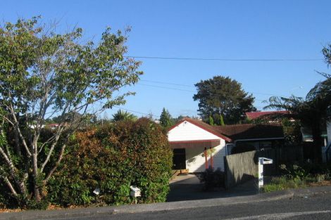 Photo of property in 1/78 Hogans Road, Glenfield, Auckland, 0629