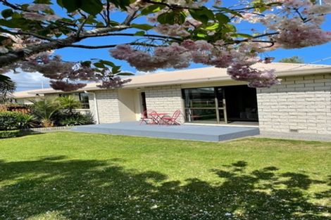 Photo of property in 2/27 Mortlake Street, Islington, Christchurch, 8042