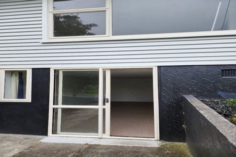 Photo of property in 132 Huatoki Street, Frankleigh Park, New Plymouth, 4310