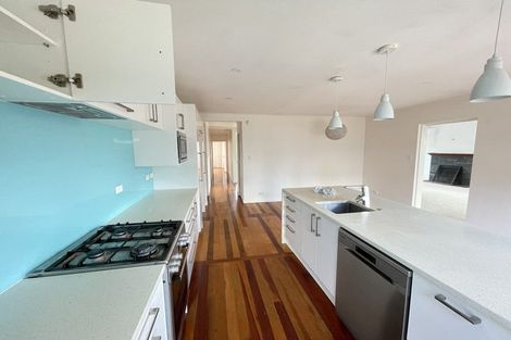 Photo of property in 2 Aotearoa Terrace, Murrays Bay, Auckland, 0630