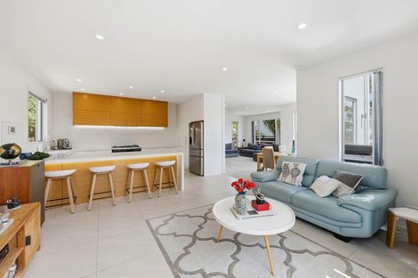 Photo of property in 18b Leafield Crescent, Henderson, Auckland, 0612