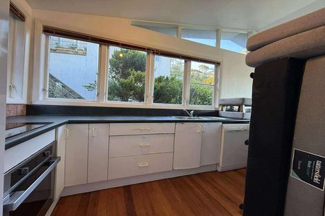 Photo of property in 43a Baroda Street, Khandallah, Wellington, 6035