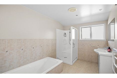 Photo of property in 16 Aronui Road, Bridge Hill, Alexandra, 9320
