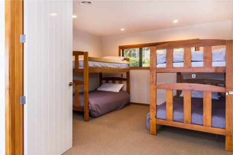 Photo of property in 6 Kestrel Lane, Kinloch, Taupo, 3377