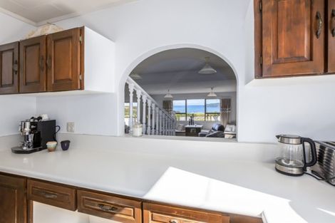 Photo of property in 68 Kahu Road, Paremata, Porirua, 5024