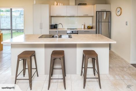 Photo of property in 6-10 Saint Johns Close, Feilding, 4702