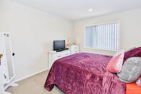 Photo of property in 54c Cambridge Terrace, Papatoetoe, Auckland, 2025