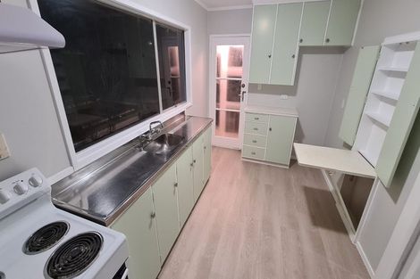 Photo of property in 3/26 Carrington Road, Point Chevalier, Auckland, 1025