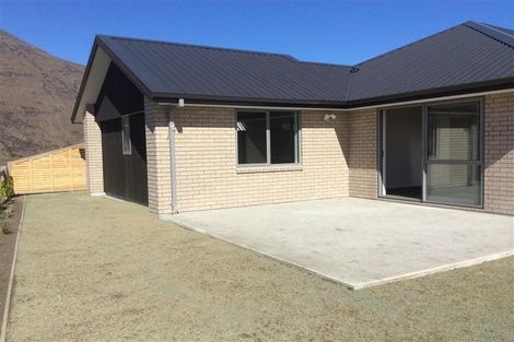 Photo of property in 6 Shipton Court, Lower Shotover, Queenstown, 9304