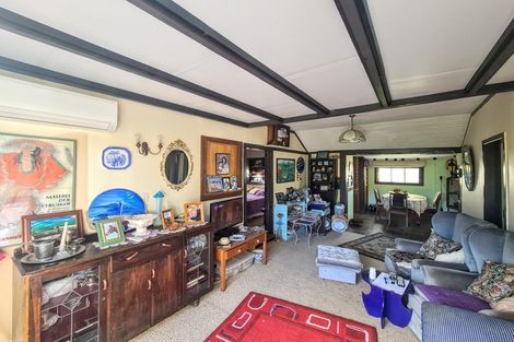 Photo of property in 13 Beach Street, Tangimoana, 4822