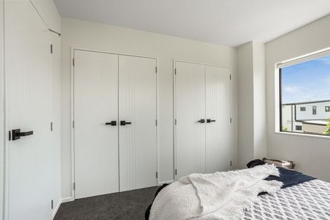 Photo of property in 2/13 Fairdale Place, Birkdale, Auckland, 0626