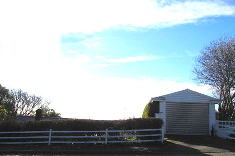 Photo of property in 143 Hackthorne Road, Cashmere, Christchurch, 8022