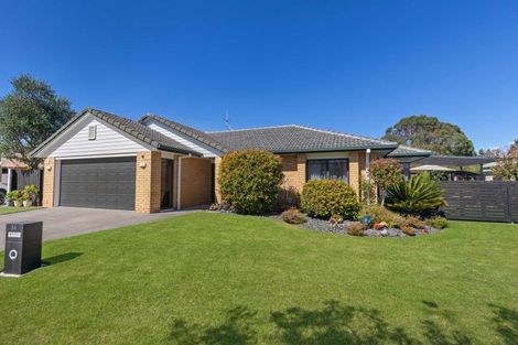 Photo of property in 34 The Gardens Drive, Papamoa Beach, Papamoa, 3118