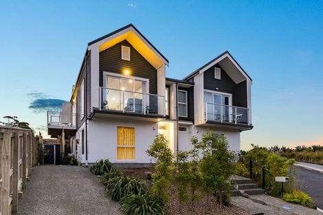 Photo of property in 47 Cleat Street, Whitby, Porirua, 5024