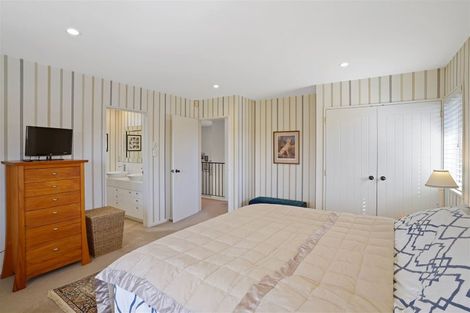 Photo of property in 16a Hadlow Place, Burnside, Christchurch, 8041