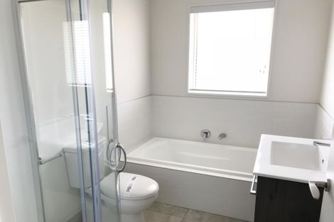 Photo of property in 8 Gibboney Place, Pokeno, 2402