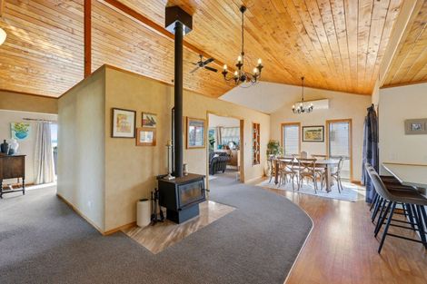 Photo of property in 166 Torkar Road, Clarks Beach, 2122