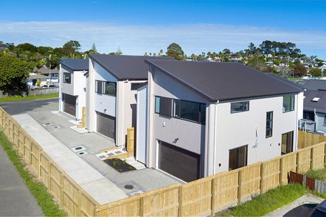 Photo of property in 53 Meadowood Drive, Unsworth Heights, Auckland, 0632